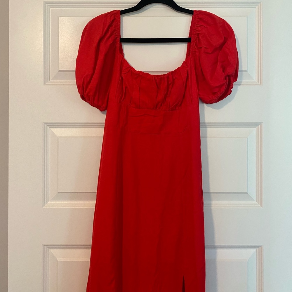 Blu Pepper Boutique Puff-Sleeve Midi Dress!